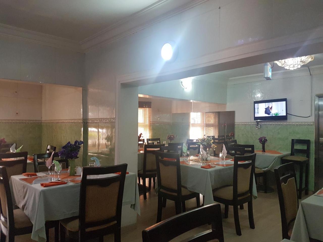 Chamcce Hotel Ajao Lagos Exterior photo